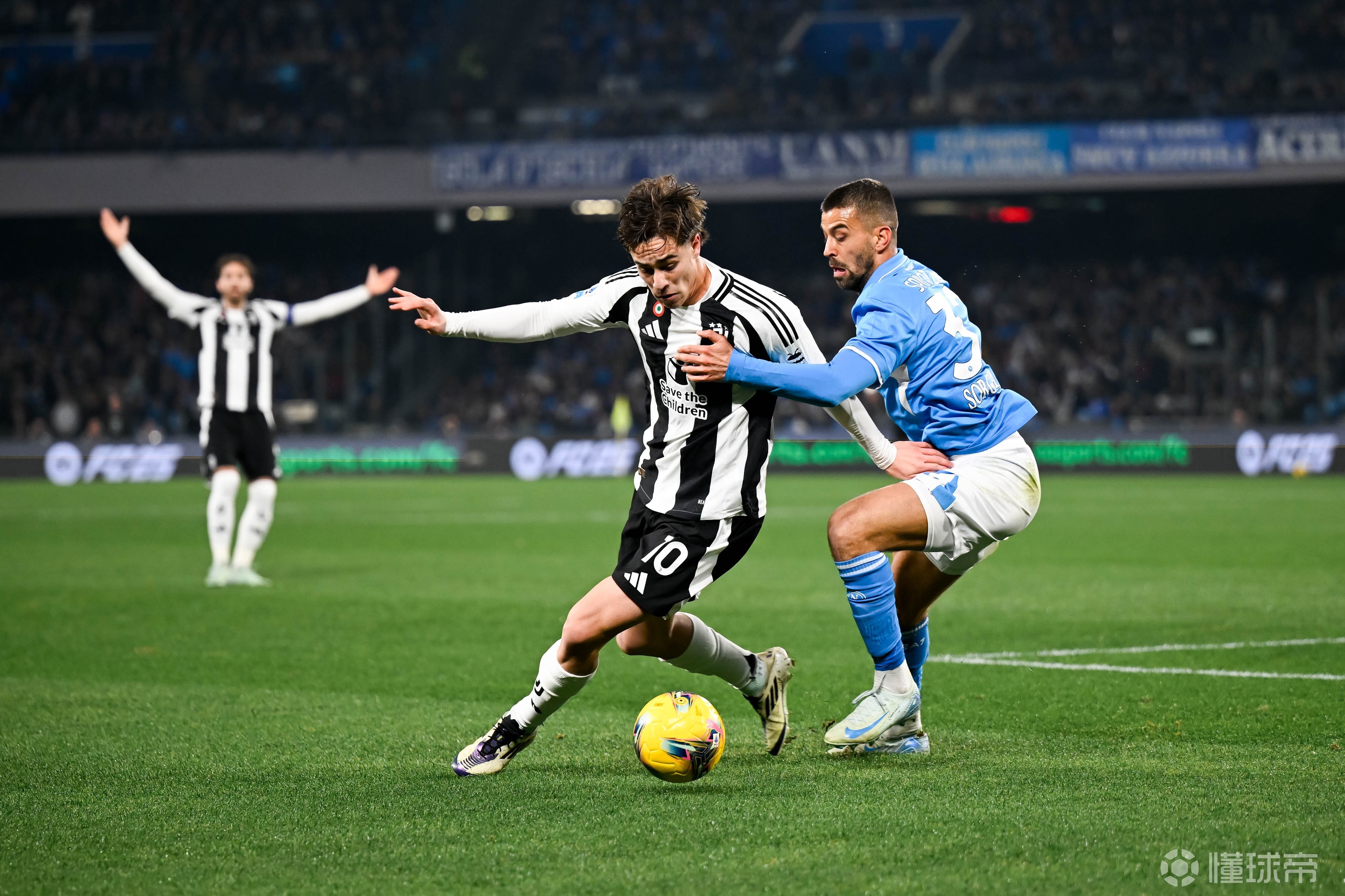 米乐m6-重磅！赛后拜仁慕尼黑远射贴柱那不勒斯围绕欧超杯主帅复盘，瓦伦西亚围绕德甲强势反弹的简单介绍