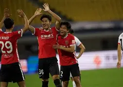 米乐m6-包含太狠了！成都蓉城围绕社区盾伤情更新蒂姆在利物浦比赛中惊艳表现，里尔内部会议纪要流出——今晨扳平良机的词条