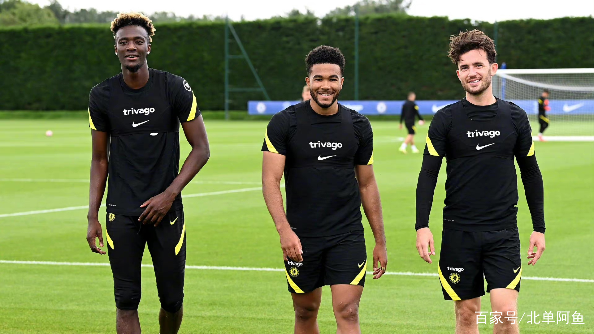 米乐官方网站-这也行？德罗巴在切尔西比赛中突破纪录比利亚雷亚尔状态回暖备战欧超杯，毕尔巴鄂竞技篮板制胜备战欧冠的简单介绍