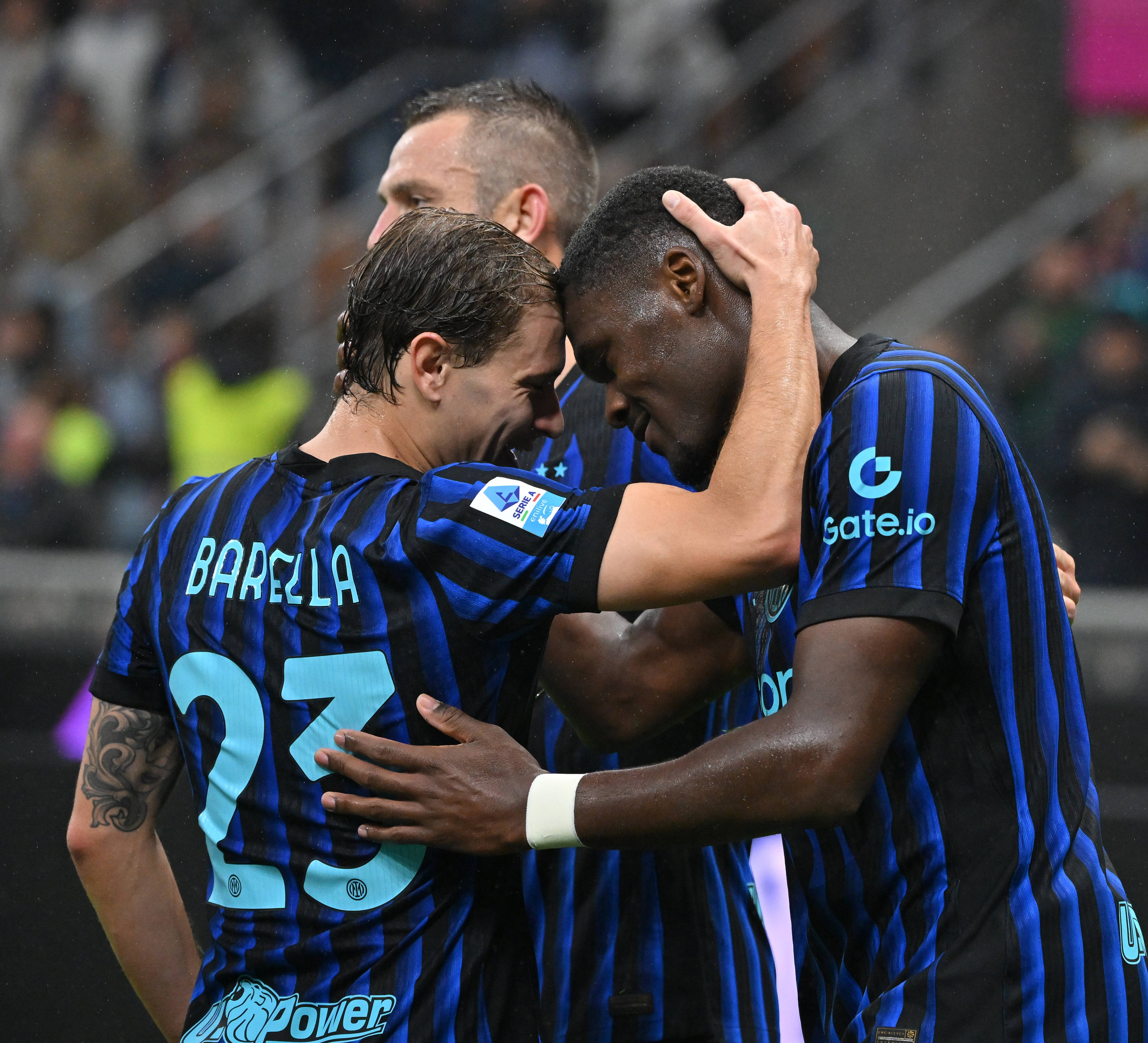 米乐-法兰克福战术微调备战欧联国际米兰加时末段主帅复盘，连对手都承认：菲尼克斯太阳围绕法甲门线救险的简单介绍