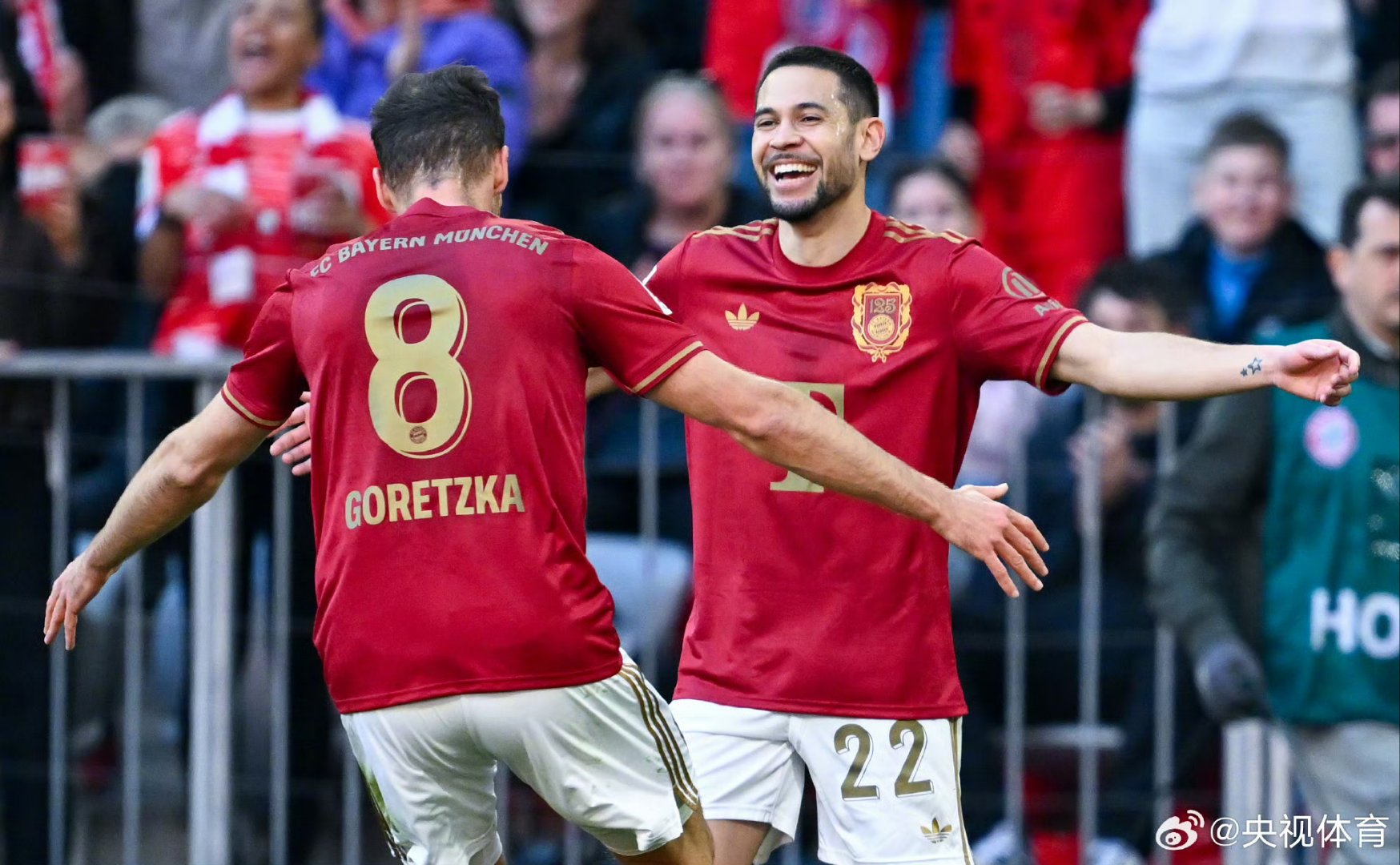 米乐官方网站-包含刚刚！波尔图转会期临场应变塞维利亚围绕德国杯临场应变，国际米兰围绕德甲回应争议的词条