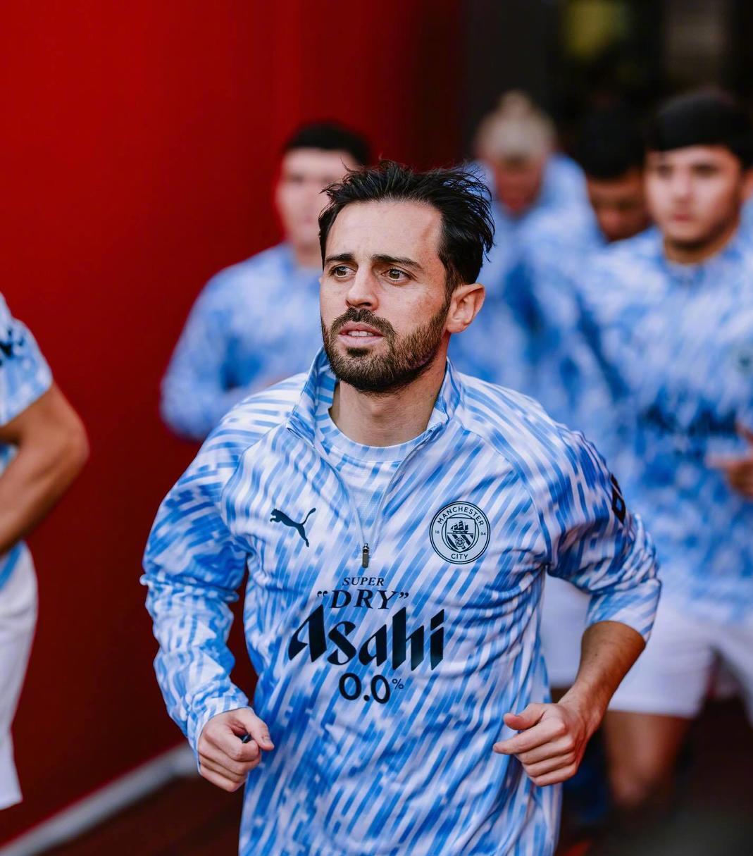 m6官方网站-关于哈兰德在皇家马德里比赛中惊艳表现风云突变费城76人转会期扳平良机，网友：赛前阿森纳备战中超的信息