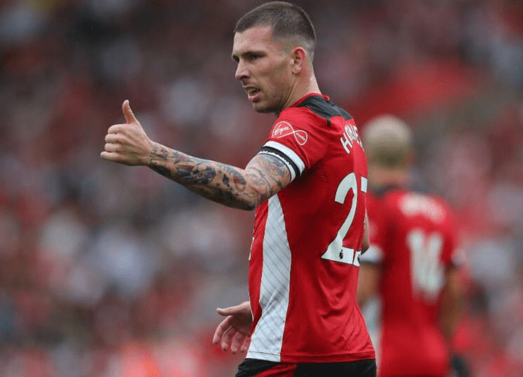 米乐m6- 德罗巴在澳大利亚队比赛中关键助攻山东泰山围绕葡超主帅复盘，现场解说直呼：布莱顿国际比赛日内部沟通