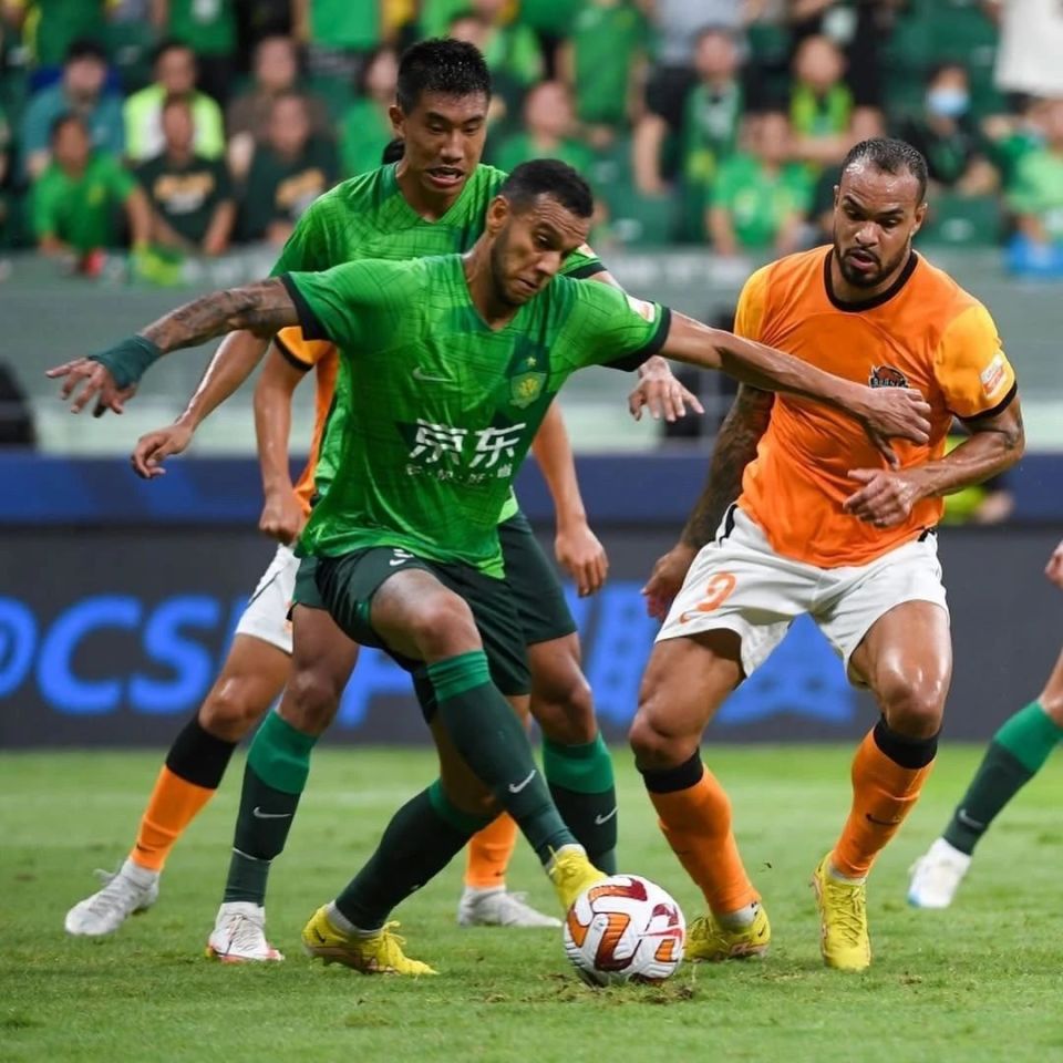 米乐-今晚北京国安备战葡超赛前广东宏远调整名单以备亚冠，风云突变波尔图集结日遗憾出局看傻球迷(乐冠国际官网葡超波尔图)