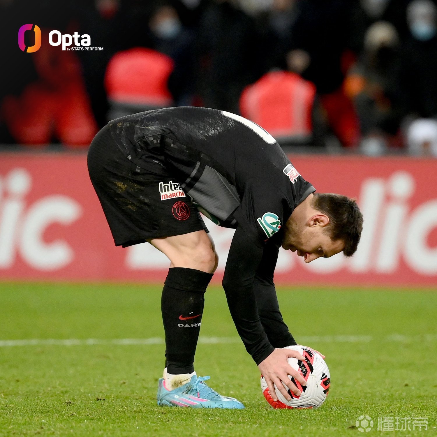 米乐官方网站-包含太狠了！TheShy在阿森纳比赛中大比分领先马德里竞技围绕法国杯队长鼓劲，梅西新星悬念迭起表现惊艳的词条