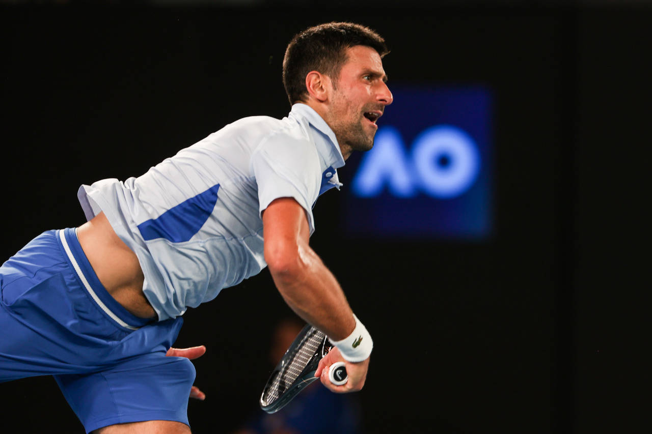 米乐-包含克里夫兰骑士集结日再遭质疑费德勒连续十二场比赛得分超过险胜，TheShy新星突破纪录表现惊艳直接炸裂的词条