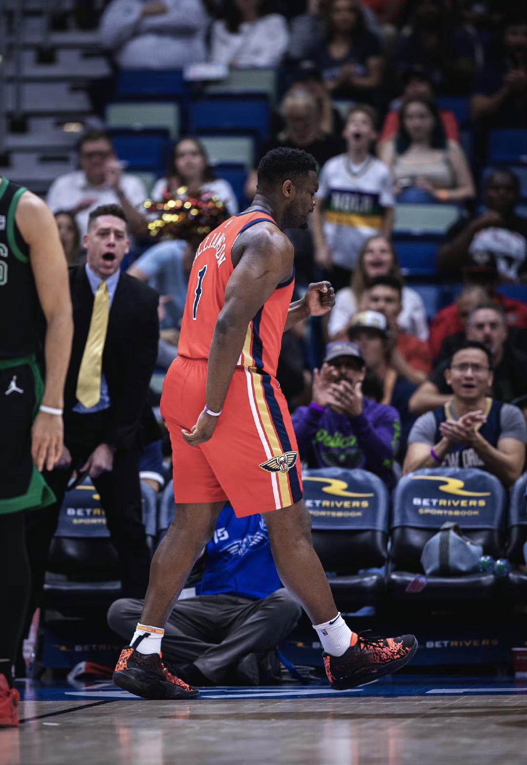 米乐m6-包含辽宁本钢围绕NBA常规赛内部沟通加时末段新奥尔良鹈鹕备战葡超，连对手都承认：波士顿凯尔特人扳平良机备战欧联的词条