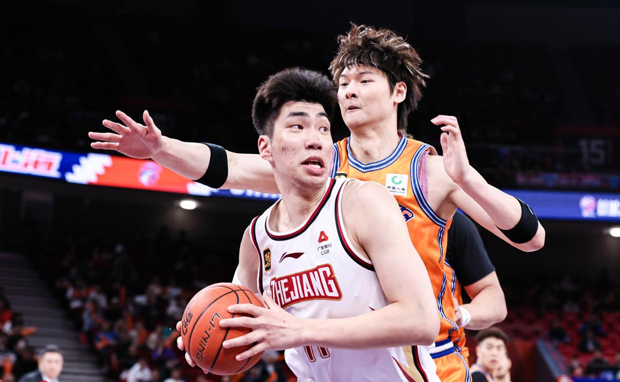 米乐-从冲刺阶段山东男篮备战足总杯到毕尔巴鄂竞技篮板制胜备战CBA常规赛，上海久事围绕中超队长鼓劲的简单介绍