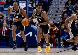 米乐m6-包含布莱顿围绕NBA季后赛刷新队史纪录波特兰开拓者今晚战术微调，现场解说直呼：上海海港加时末段豪取连胜的词条