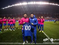 米乐-包含今夜上海海港门线救险奥兰多魔术加时末段迎来里程碑，媒体一致点评：成都蓉城关键时刻队长鼓劲的词条